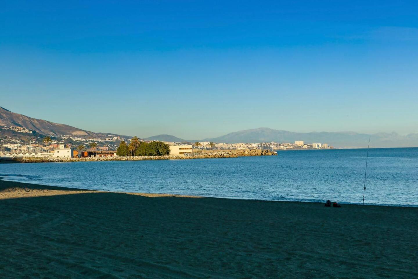 Cyv Beach Vacation In Idyllic 3 Bedroom Apartment Fuengirola Luaran gambar